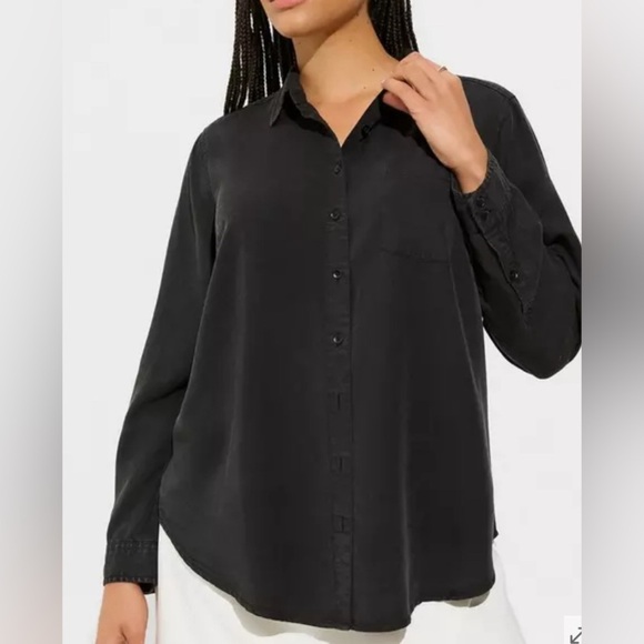 Torrid Silky Basic Black button Down shirt sz 4 - Picture 1 of 9